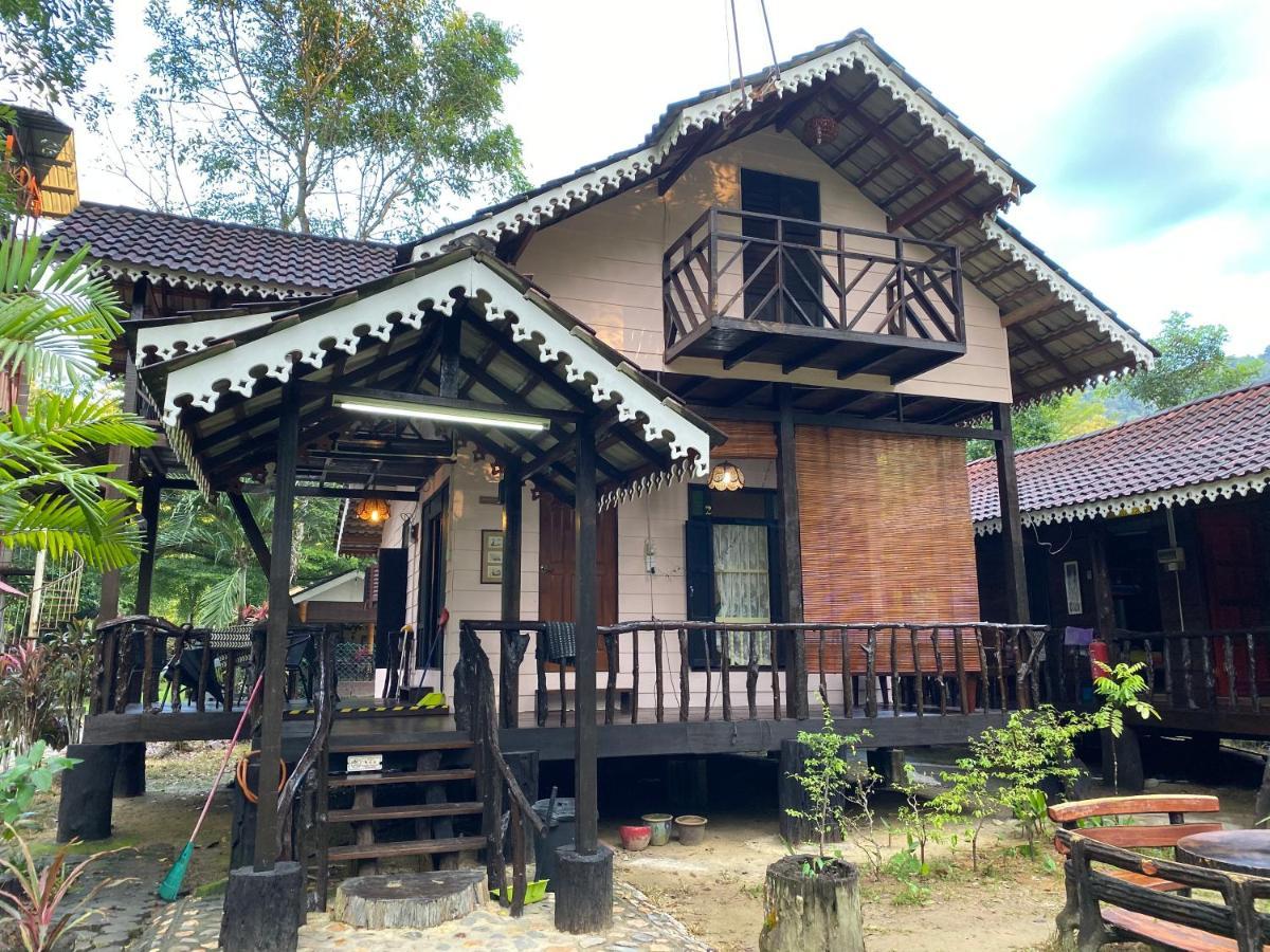 Rustic Chalet - Dahlia N Mawar At Sedim Vista Kulim Dış mekan fotoğraf